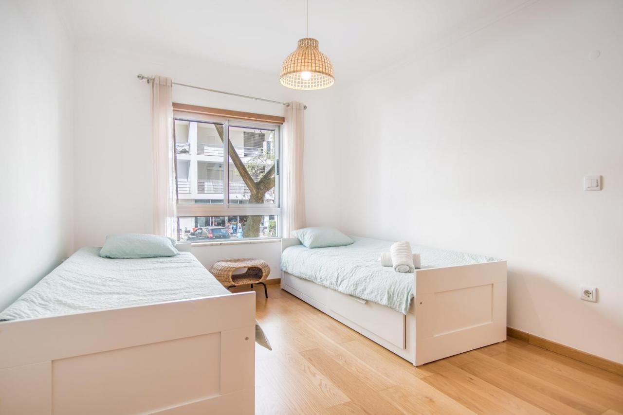 Encosta Da Marina Family Apartment Портиман Екстериор снимка