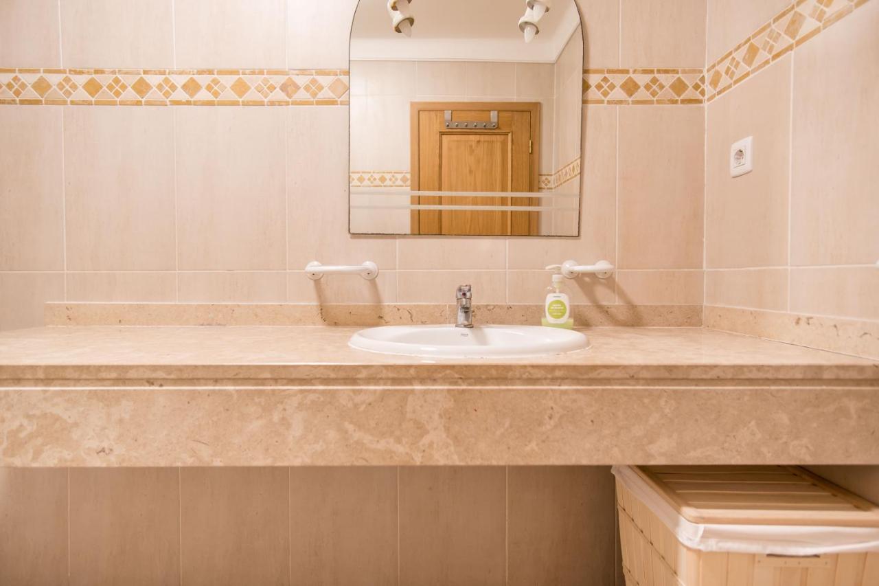 Encosta Da Marina Family Apartment Портиман Екстериор снимка